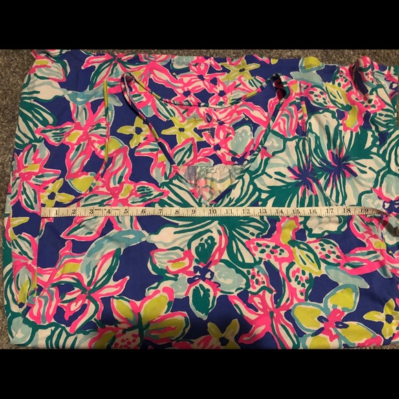 Dress - Picture 3 of 3